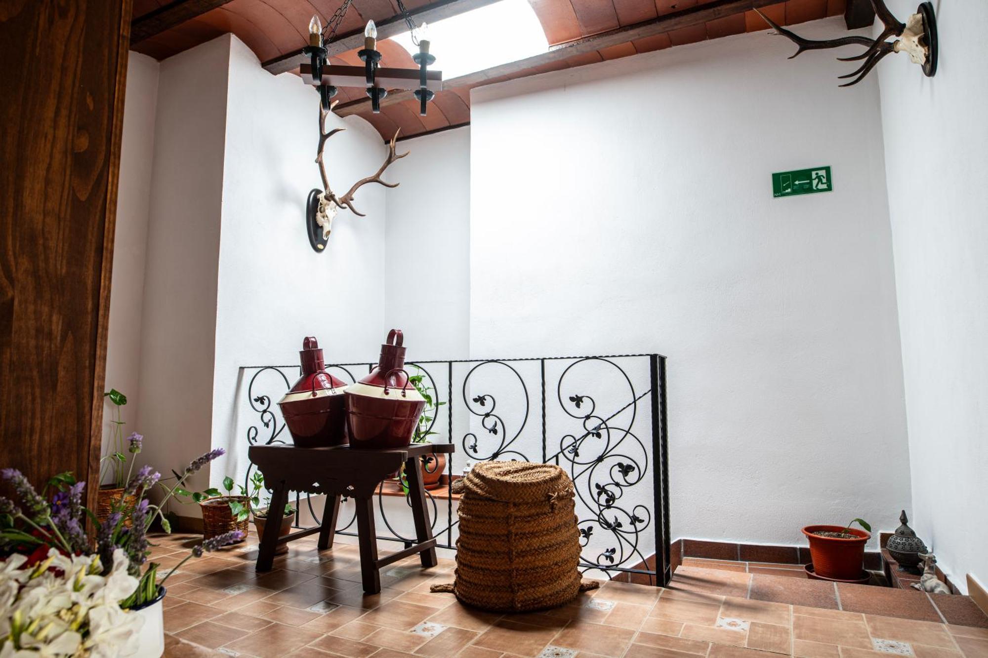 Alojamiento Turistico Loma Alta Cambil Esterno foto